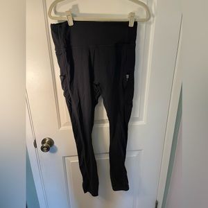 Fabletics Motion 365 Size XL Active Leggings with Pockets (Excellent Condition)